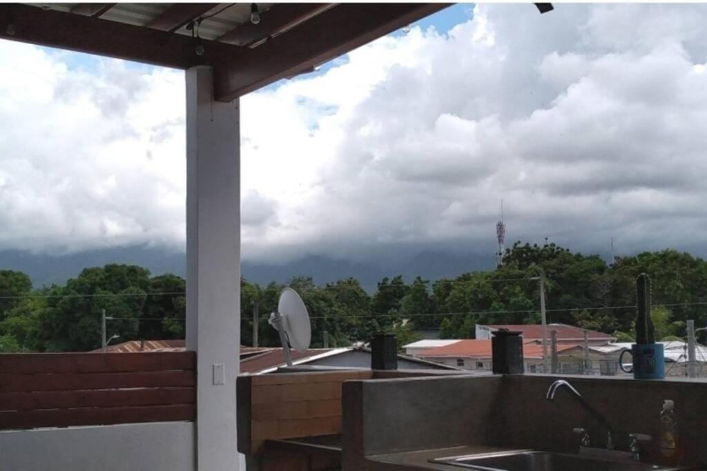 Ferienwohnung Cozy Townhouse & Terrace/Pool La Ceiba Exterior foto