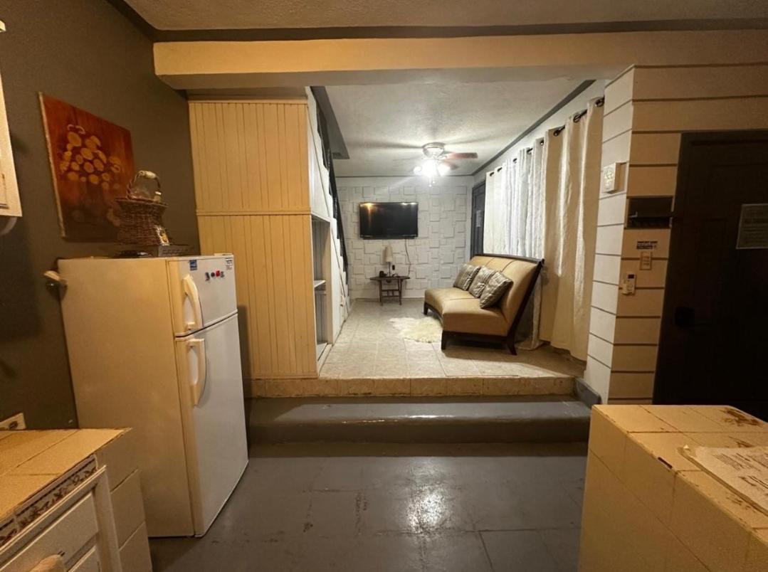 Ferienwohnung Cozy Townhouse & Terrace/Pool La Ceiba Exterior foto